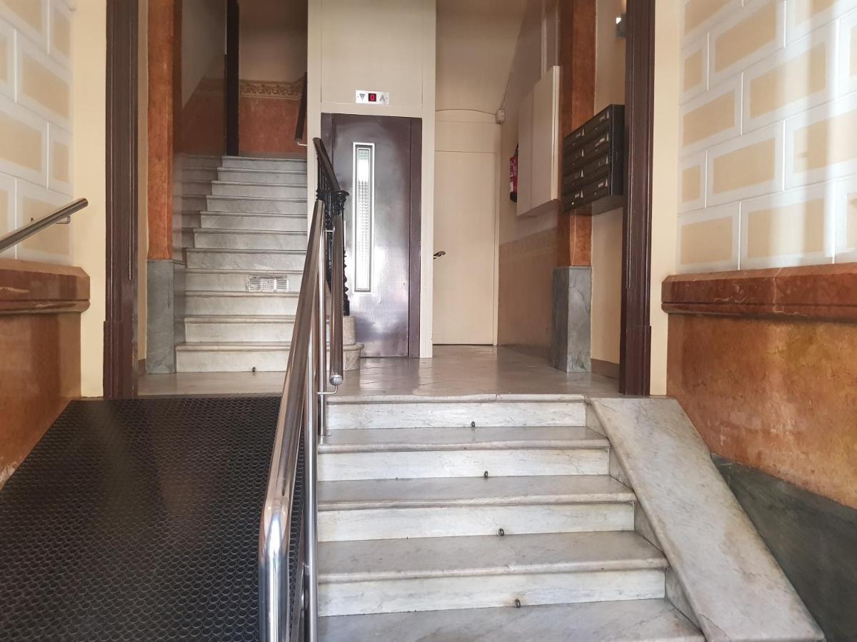 Barcelona Housing Recommend For Students Exterior photo
