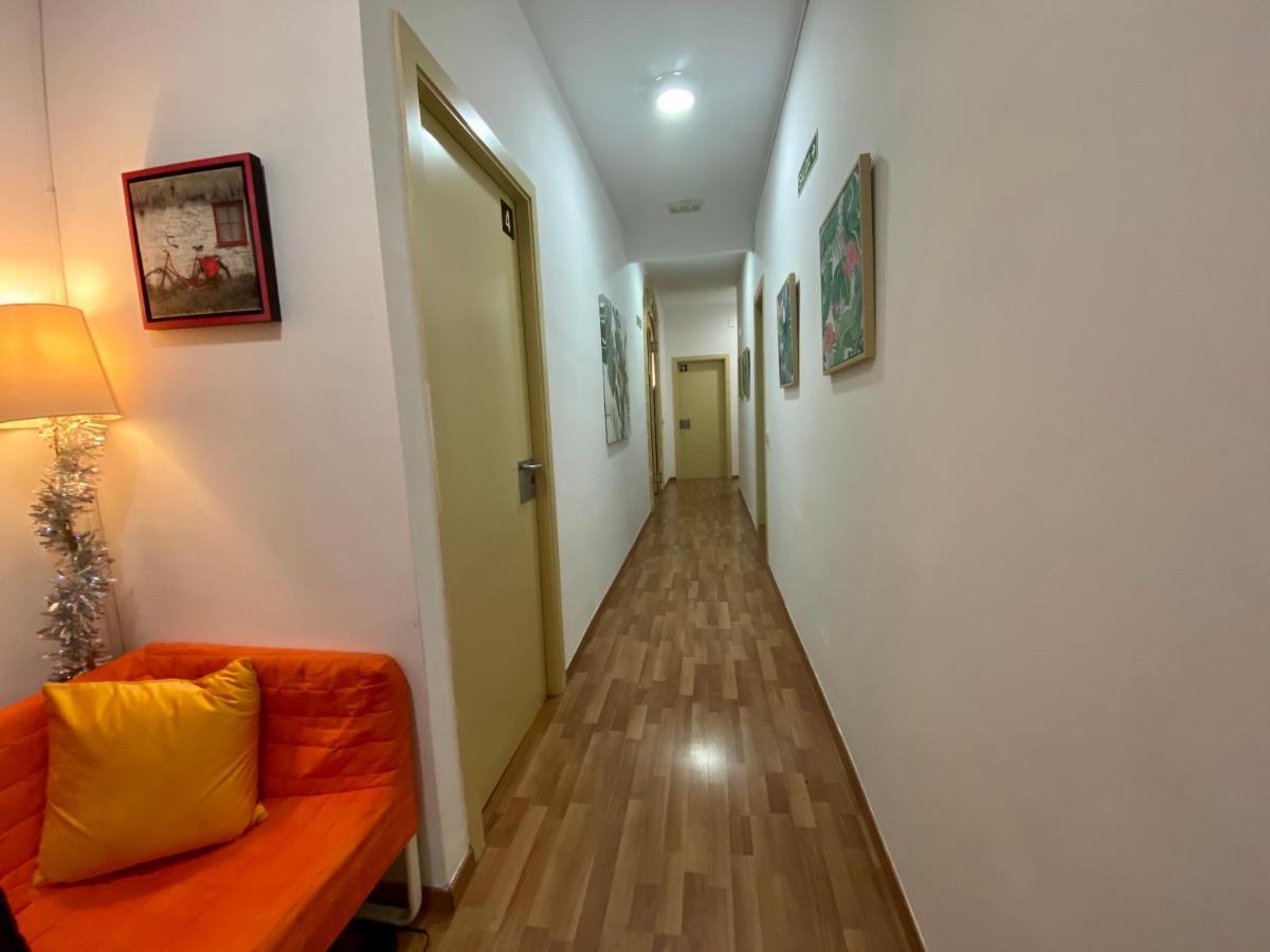 Barcelona Housing Recommend For Students Exterior photo